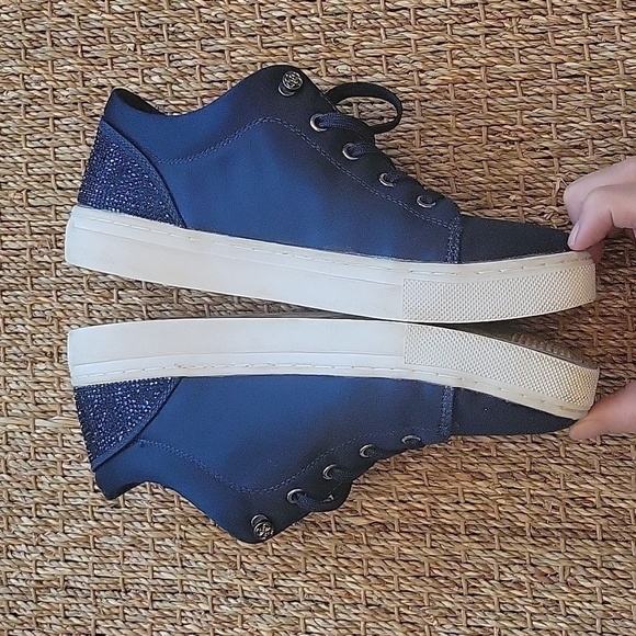 GUESS blue suede shoes with rhinestones.  Very good condition size 8M. - Picture 3 of 9